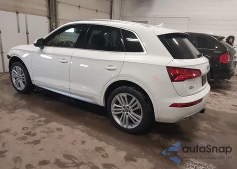 2018 Audi Q5 2.0T Premium/2.0T Tech Premium z USA, uszkodzony, nr VIN WA1BNAFY0J2233261
